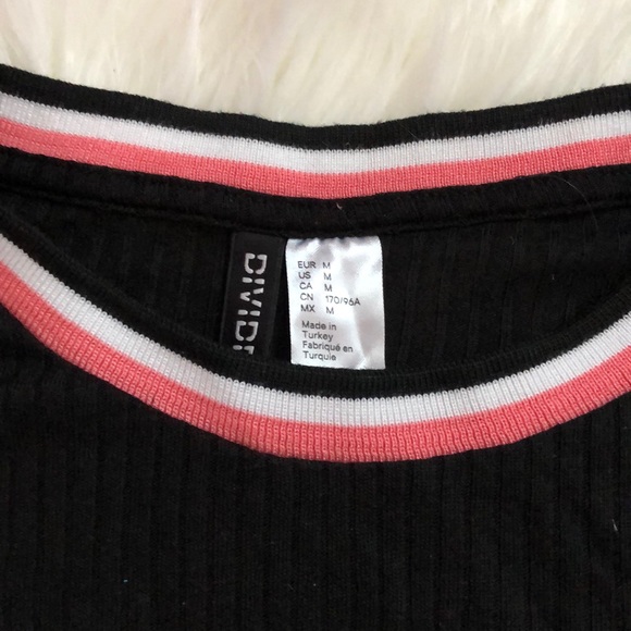 H&M Top - Picture 2 of 3